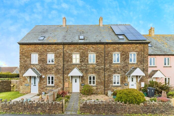 4 Bedroom Terraced House For Sale In Ferrymans View, Brixham, Devon, TQ5