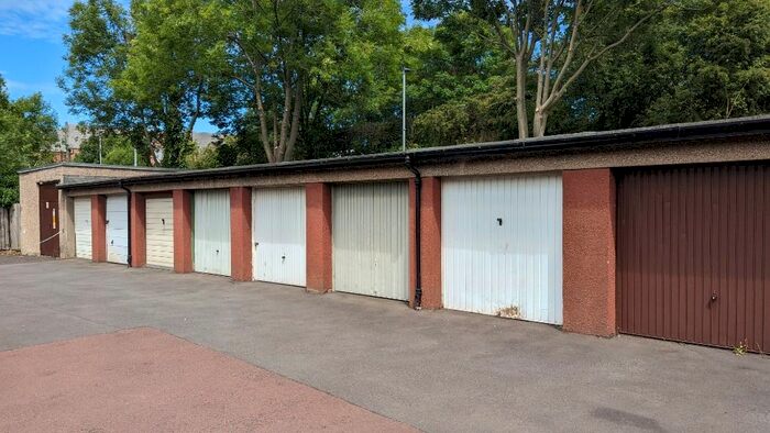 1 Bedroom Garage / Parking To Rent In Orchard Brae Gardens, Comely Bank, Edinburgh, EH4