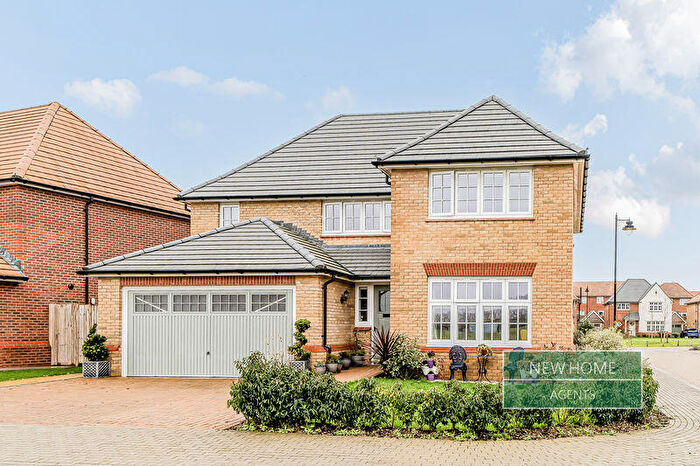 4 Bedroom Detached House For Sale In Lavant View, Chichester, PO19