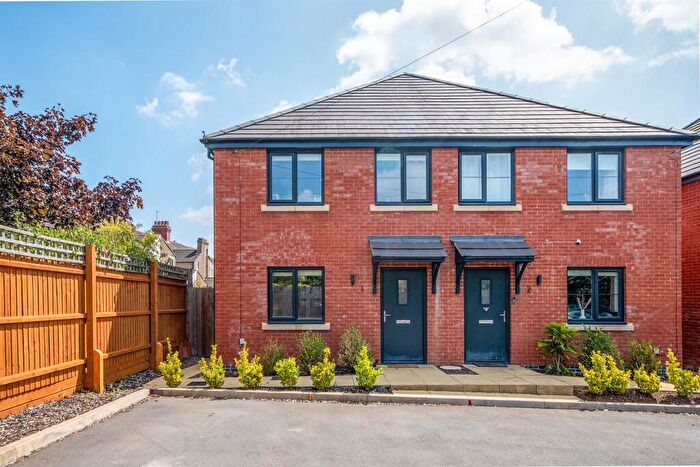 3 Bedroom Semi Detached House For Sale In Valentine Lane, Desborough, Kettering, NN14