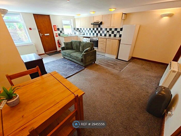 1 Bedroom Flat To Rent In William View, Leeds, LS15