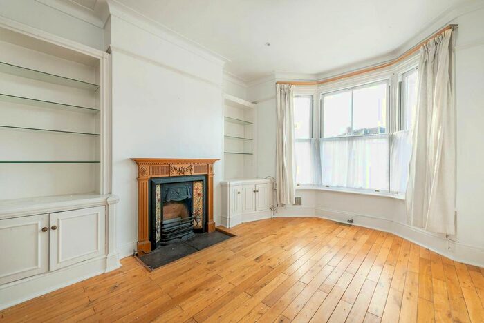 4 Bedroom Semi-Detached House To Rent In Stanley Road, Teddington TW11
