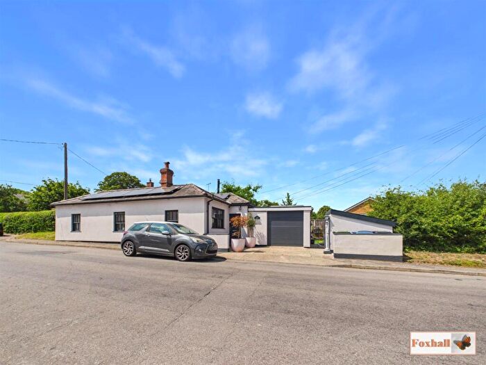 2 Bedroom Bungalow For Sale In The Street, Copdock, Ipswich, IP8