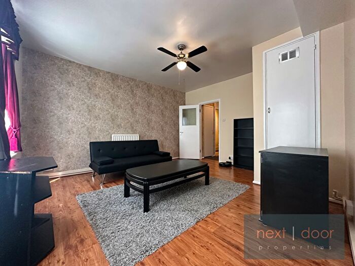 1 Bedroom Flat To Rent In Comber Grove, Camberwell, SE5