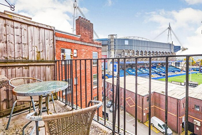 2 Bedroom Flat For Sale In Westgate Street, Cardiff, CF10