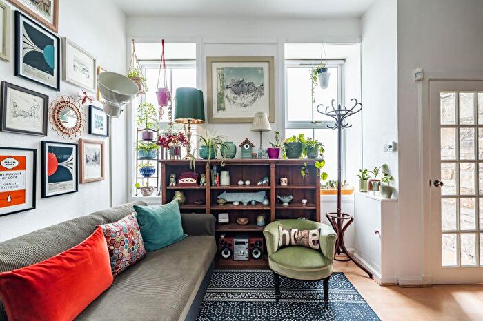 2 Bedroom Terraced House For Sale In Lindsay Road, Edinburgh, EH6