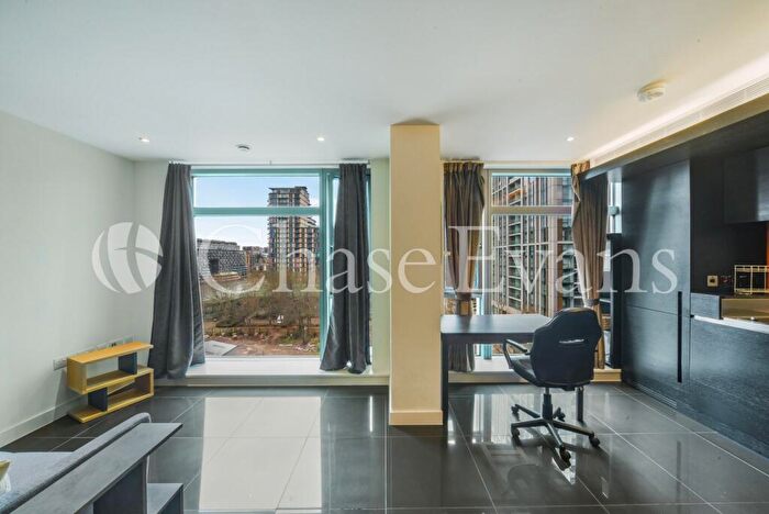 Flat To Rent In West Tower, Pan Peninsula, Canary Wharf, E14