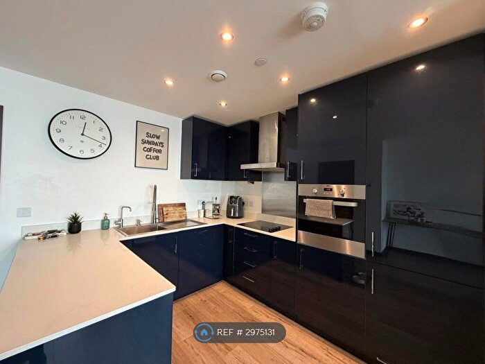 1 Bedroom Flat To Rent In Victoria Avenue, Southend-On-Sea, SS2