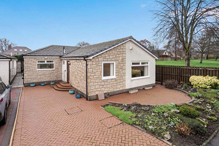2 Bedroom Bungalow For Sale In Weir Crescent, Eskbank, EH22