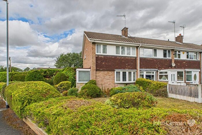 3 Bedroom End Of Terrace House For Sale In Leasowe Close, Great Haywood, ST18