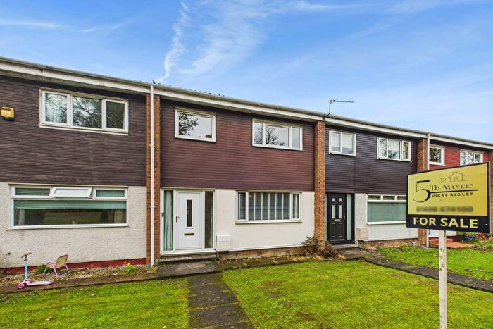 3 Bedroom Terraced House For Sale In Tiree, Glasgow, G74