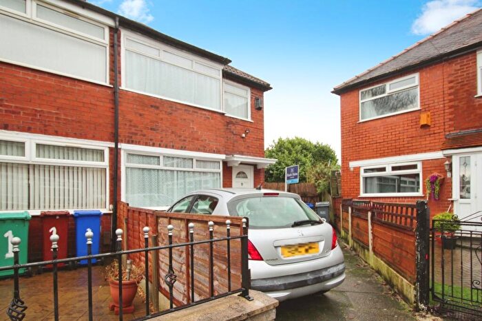 2 Bedroom Semi-Detached House For Sale In Ernocroft Grove, Manchester, Greater Manchester, M18