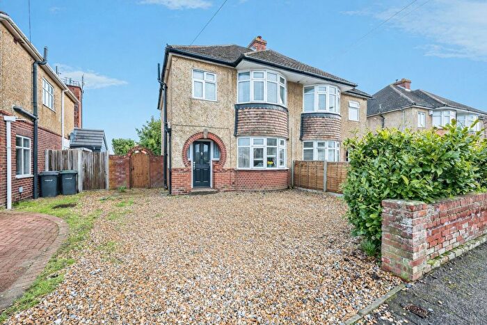 3 Bedroom Semi Detached House For Sale In Jellicoe Avenue, Alverstoke, Gosport, PO12