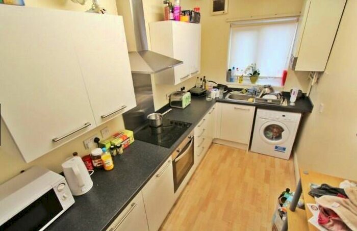 4 Bedroom Terraced House To Rent In Egerton Road, Manchester, M14