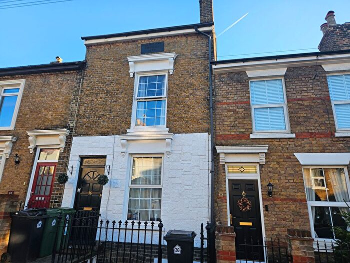 Property To Rent In Perryfield Street, Maidstone, ME14