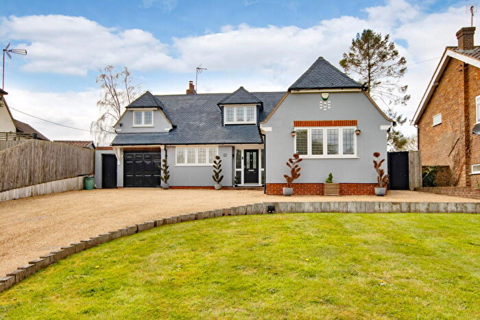 4 Bedroom Detached House For Sale In Beesfield Lane, Farningham, Dartford, Kent, DA4