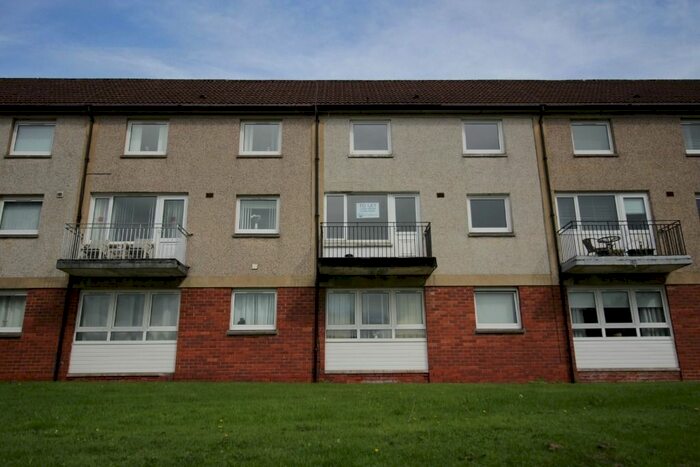2 Bedroom Flat To Rent In Fairholm Street, Larkhall, South Lanarkshire, ML9