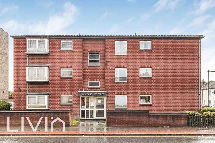 2 Bedroom Flat For Sale In Maple Court, Croydon, CR0