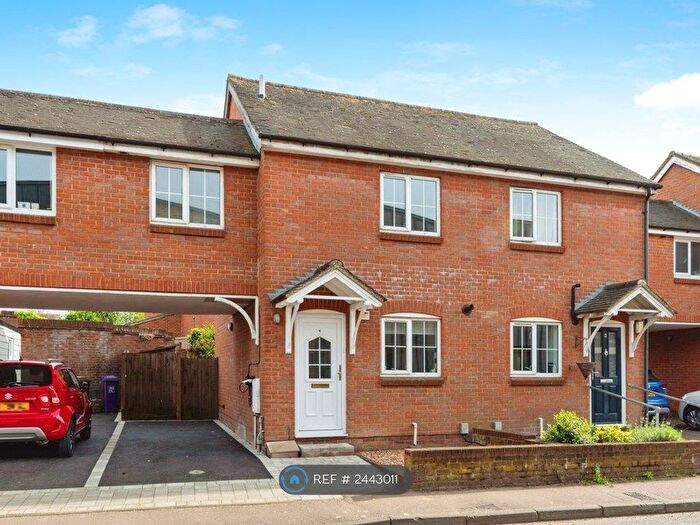2 Bedroom Semi-Detached House To Rent In Eagle Court, Baldock, SG7