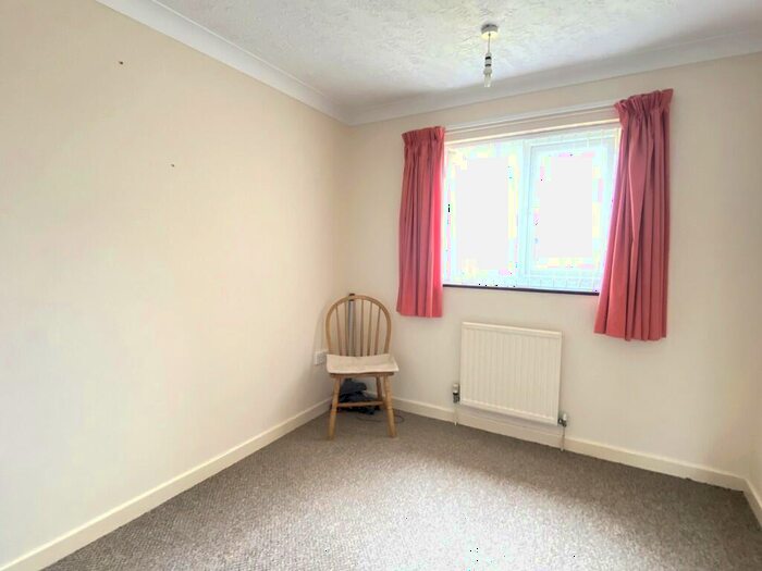 3 Bedroom Detached Bungalow For Sale In Fairfield Close, Mundesley, NR11