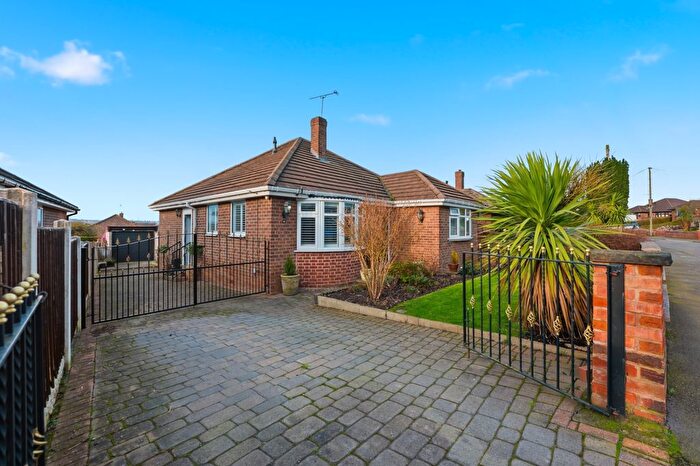 3 Bedroom Bungalow For Sale In Derwent Crescent, Rotherham, S60