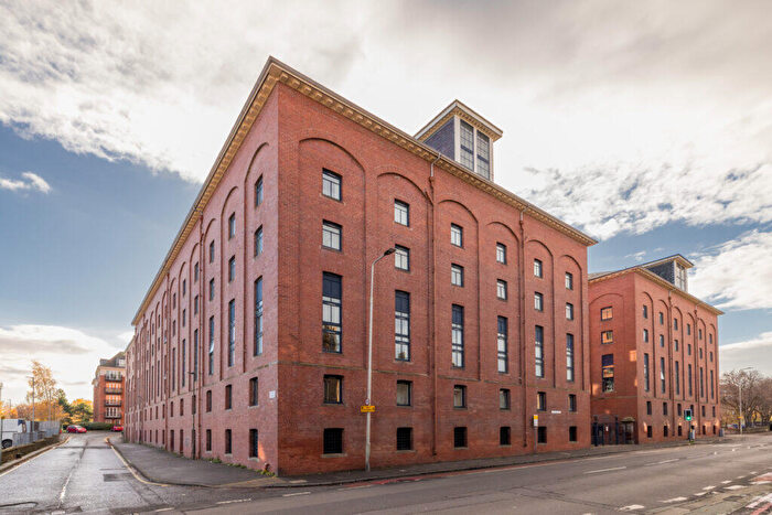 2 Bedroom Flat For Sale In / The Maltings, Slateford Road, EH14