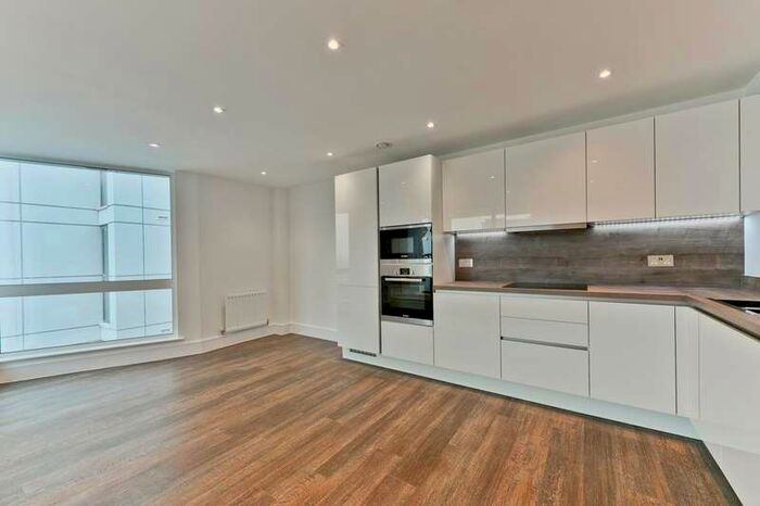 1 Bedroom Flat To Rent In Rope Street, London SE16