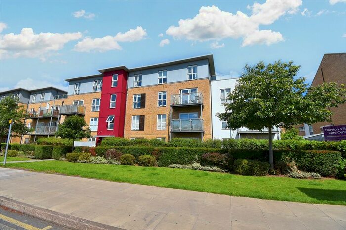 2 Bedroom Flat To Rent In Porters Way, West Drayton, UB7