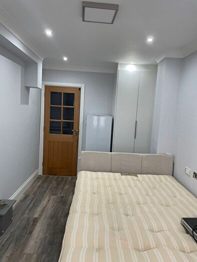 1 Bedroom Studio To Rent In Laughton Road, Northolt, UB5