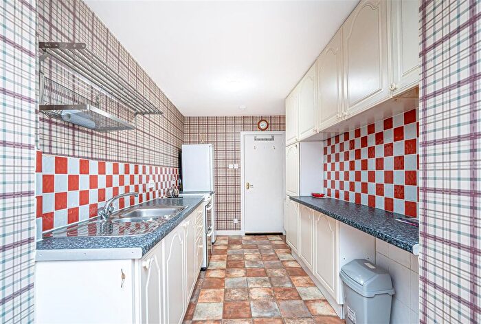 5 Bedroom Detached House For Sale In Spion Kop, Leslie Road, Scotlandwell, KY13