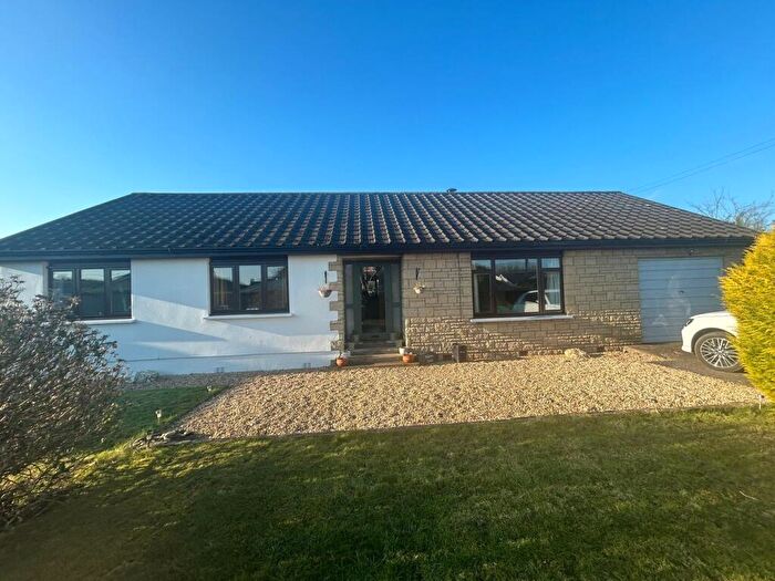 3 Bedroom Bungalow For Sale In Cross Inn, New Quay, SA44