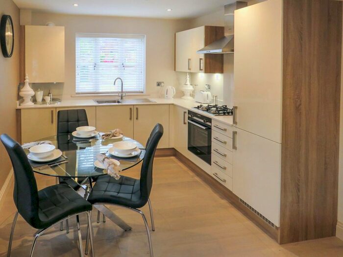 2 Bedroom Flat To Rent In Cliddesden Road, Basingstoke RG21