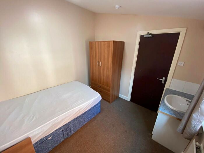 8 Bedroom Flat To Rent In Dallas Street, Preston, PR1
