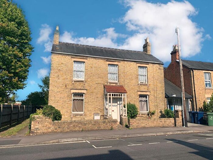 2 Bedroom Apartment To Rent In Lime Walk, Headington, OX3