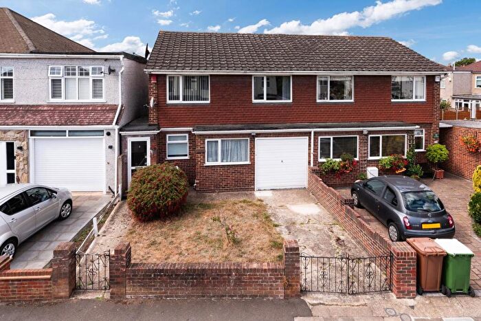 3 Bedroom Semi-Detached House For Sale In Canberra Road, Bexleyheath, DA7