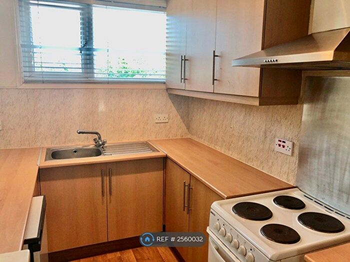 1 Bedroom Flat To Rent In Dragon Road, Harrogate, HG1