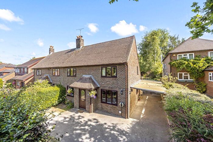 3 Bedroom Semi-Detached House For Sale In Sands Lane, Small Dole, BN5