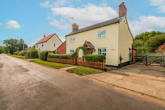 3 Bedroom Cottage For Sale In Dereham Road, Westfield, Dereham, NR19