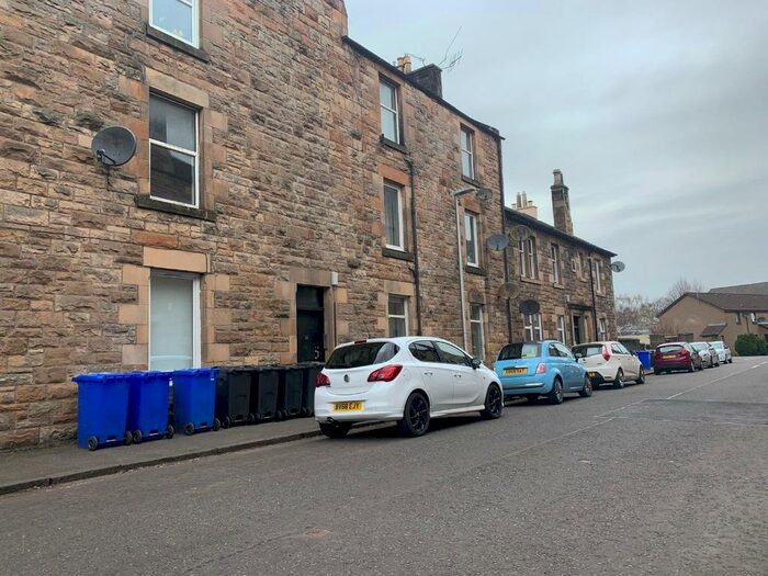 1 Bedroom Flat To Rent In James Street, Riverside, Stirling, FK8