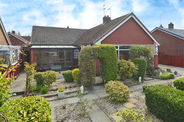 3 Bedroom Detached Bungalow For Sale In Wordsworth Road, Scunthorpe, DN17