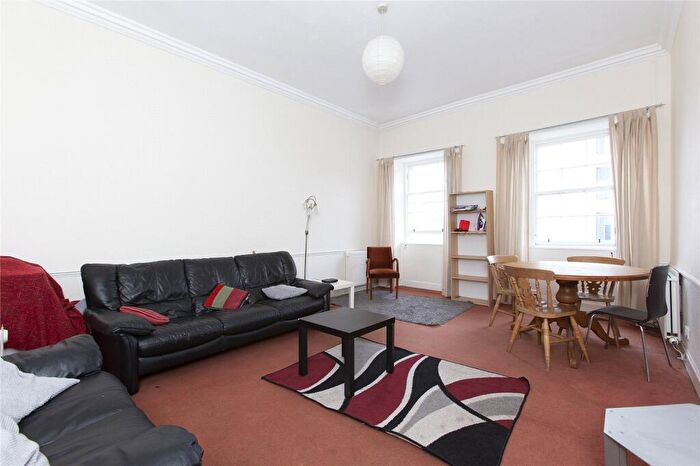 3 Bedroom Flat To Rent In Chapel Street, Edinburgh, EH8