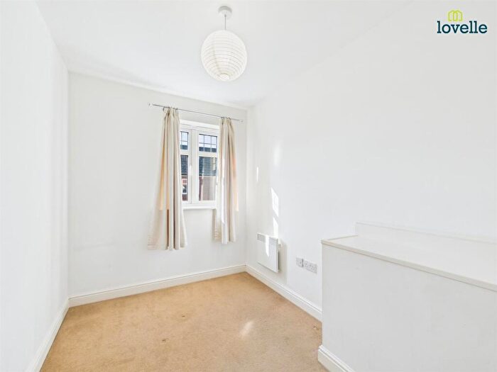 2 Bedroom Apartment To Rent In Flaxley Close, Lincoln, LN2