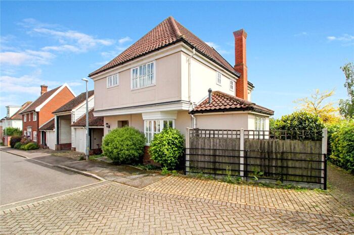 4 Bedroom Detached House For Sale In Ashingdon Heights, Rochford, Essex, SS4