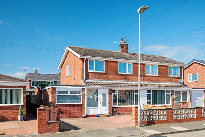 3 Bedroom Semi-Detached House For Sale In Glendale Avenue, Choppington, NE62
