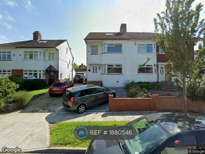 5 Bedroom Semi-Detached House To Rent In Bassetts Way, Orpington, BR6