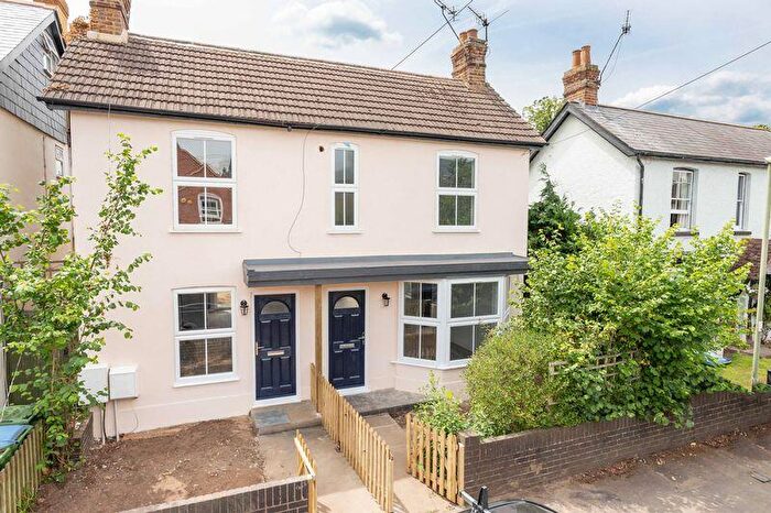 3 Bedroom Semi-Detached House To Rent In Albany Road, Hersham, KT12