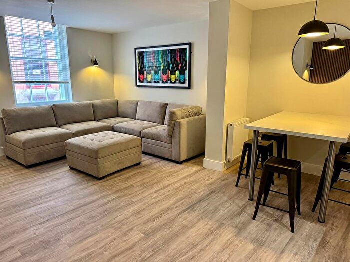 5 Bedroom Flat To Rent In St. Marys Gate, Nottingham, NG1