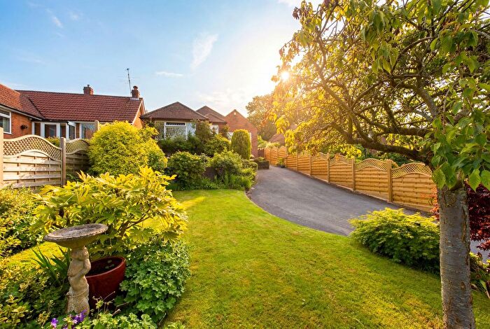 2 Bedroom Detached Bungalow For Sale In Sawpit Hill, Hazlemere, HP15