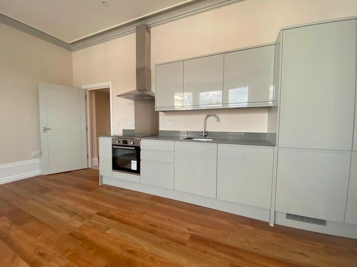 1 Bedroom Maisonette To Rent In High Street, Tunbridge Wells, TN1