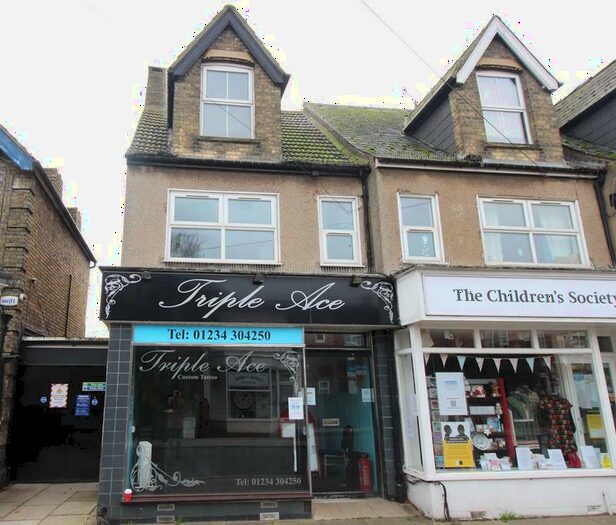 2 Bedroom Flat To Rent In Castle Road, Bedford, MK40